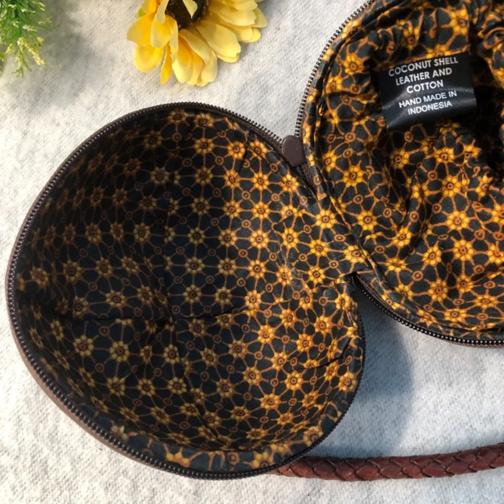 NWOT - Genuine Coconut Shell Shoulder Bag_8